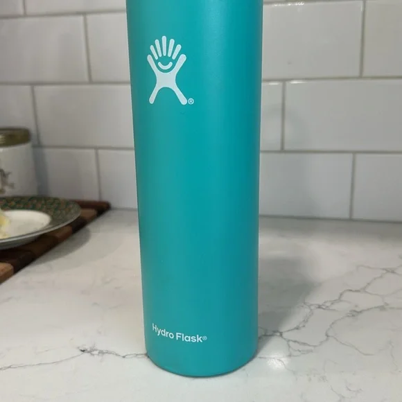 Hydroflask 24 oz standrad mouth in Mint - Picture 5 of 5
